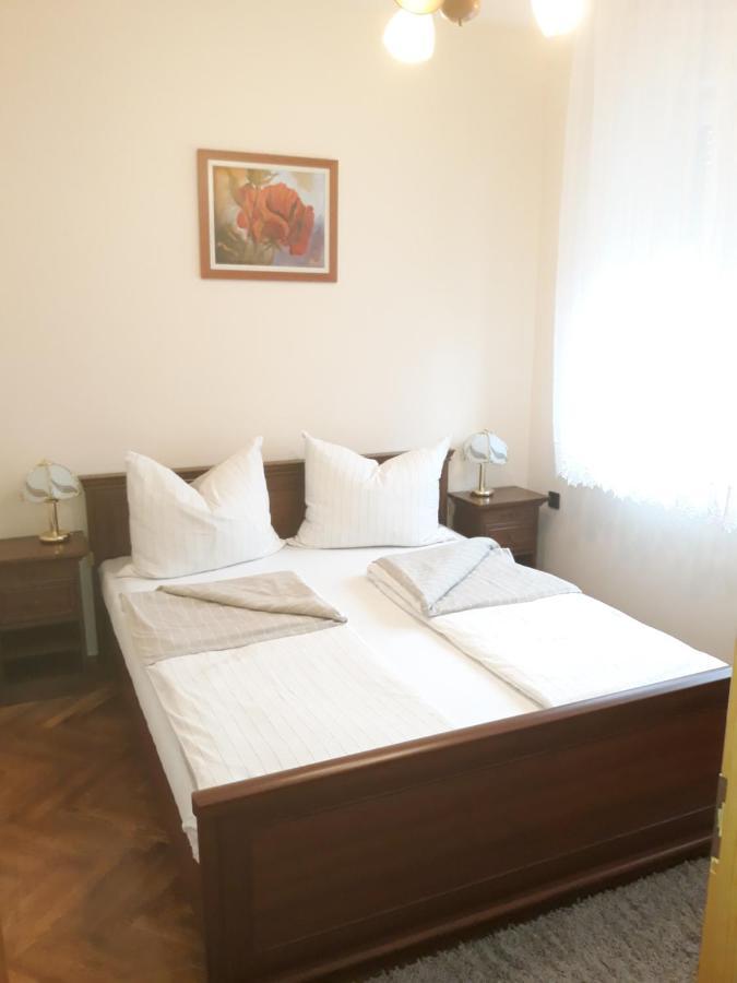 Lazar Apartmanok Heviz Luaran gambar