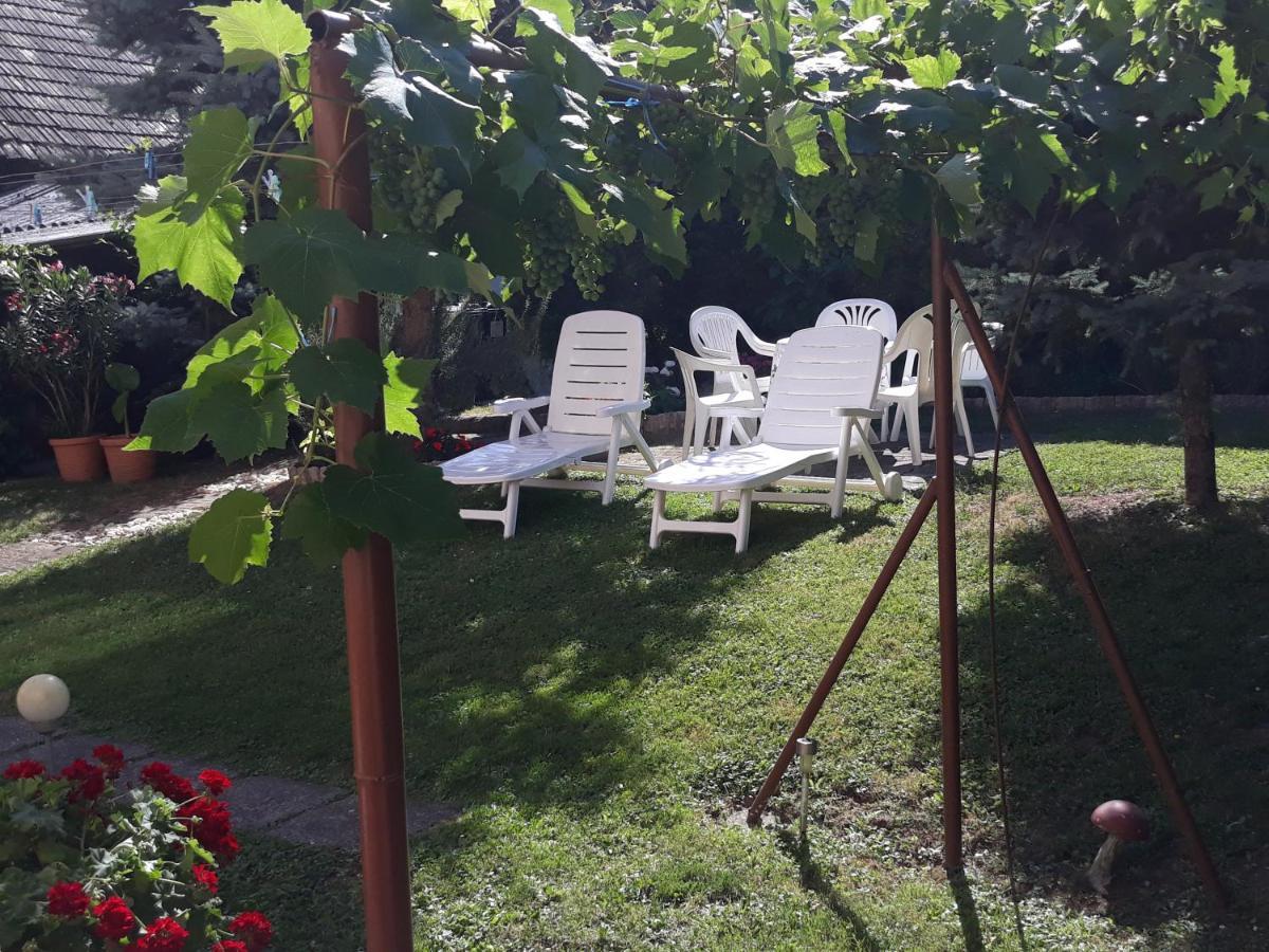 Lazar Apartmanok Heviz Luaran gambar